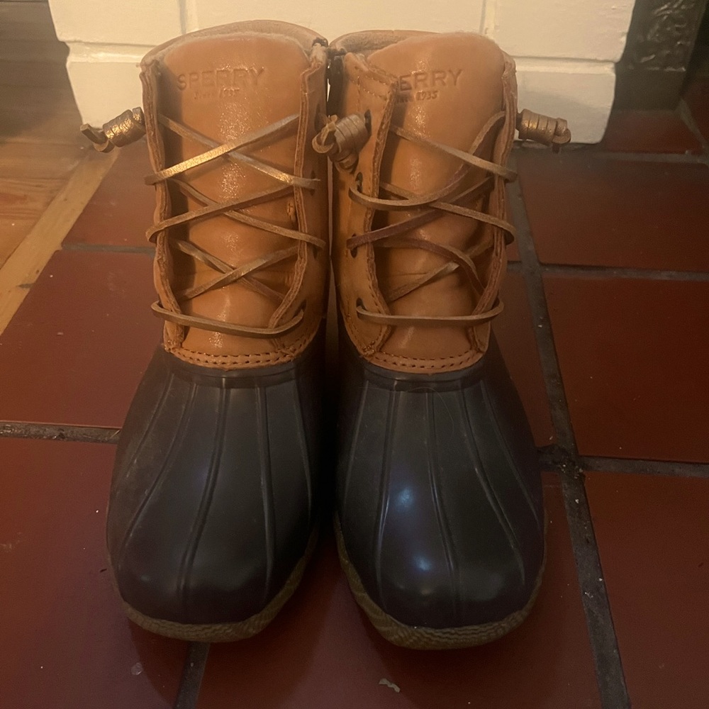 Sperry Boots, brown, size 6